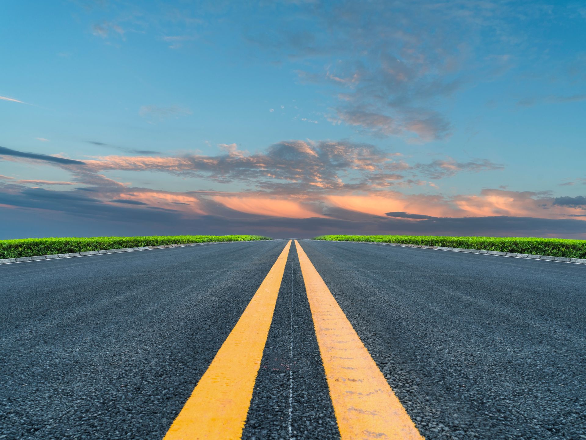 Construcción de Vías de Acceso y Carreteras